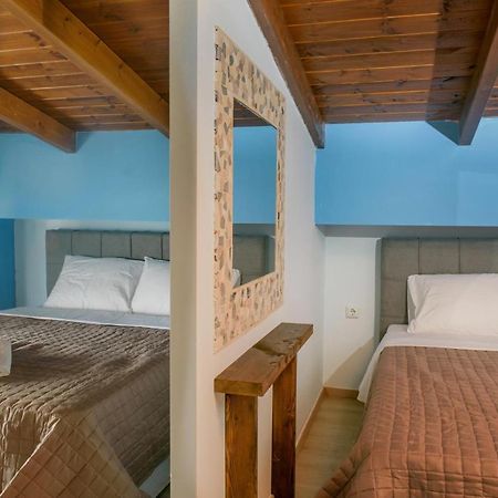 3D Iliadis Suites イエリソス エクステリア 写真