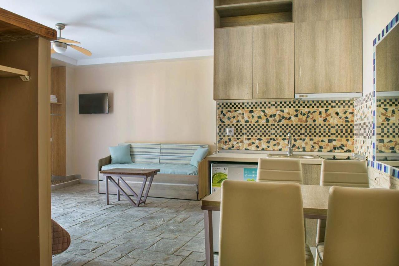 3D Iliadis Suites イエリソス エクステリア 写真
