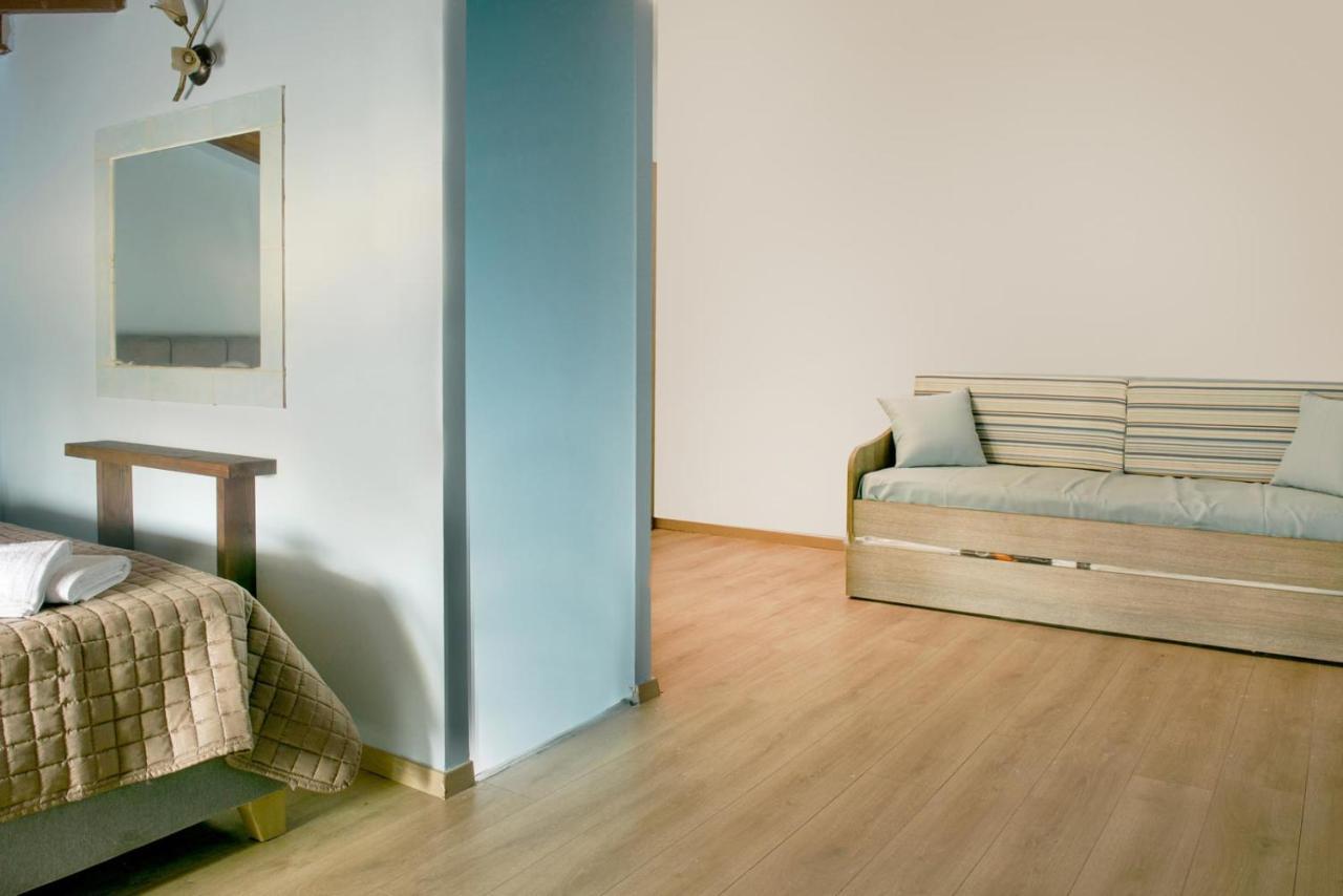 3D Iliadis Suites イエリソス エクステリア 写真