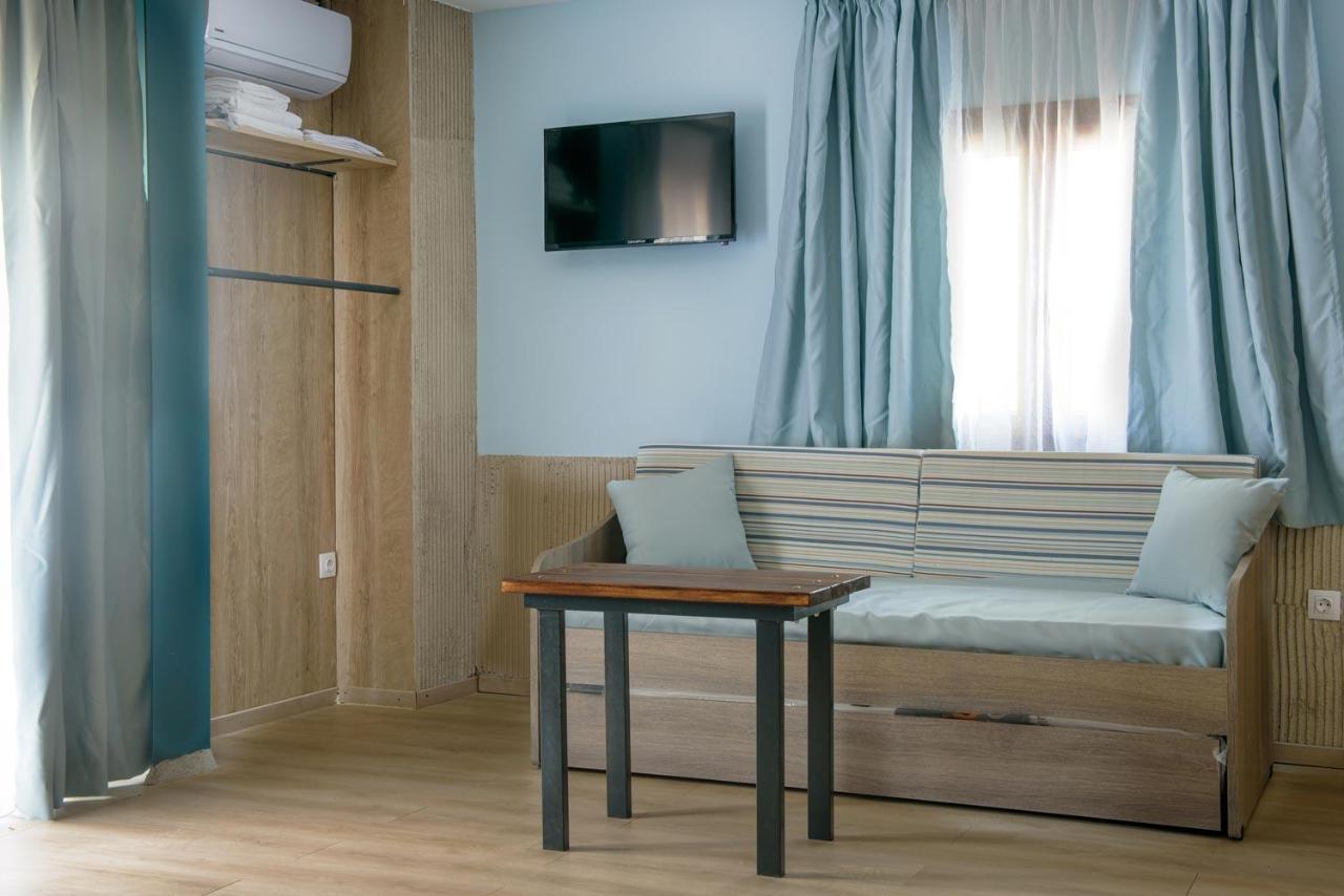 3D Iliadis Suites イエリソス エクステリア 写真
