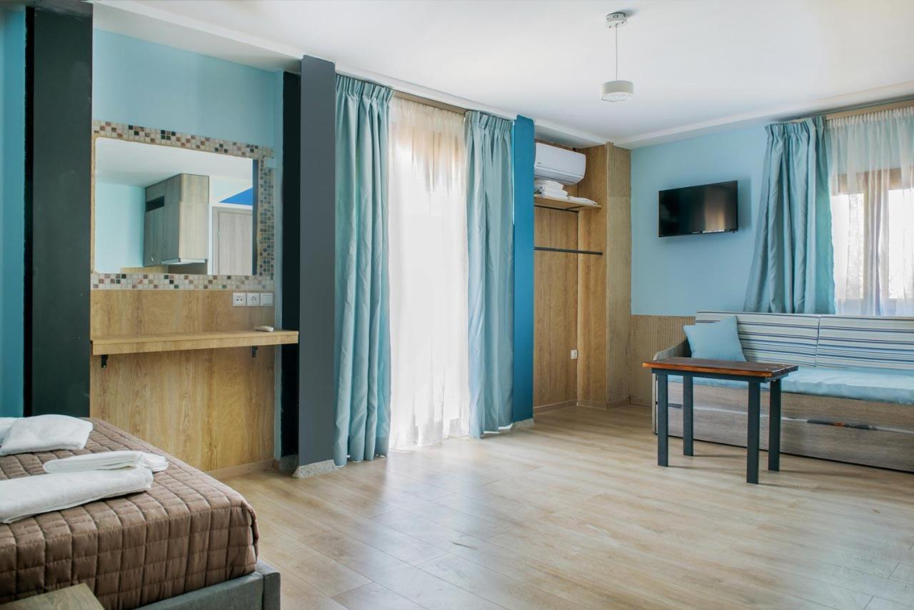 3D Iliadis Suites イエリソス エクステリア 写真